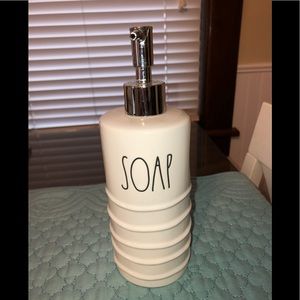 Rae Dunn soap dispenser
